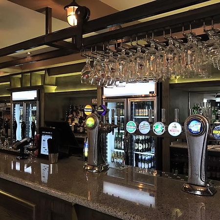 The Crown Hotel Wetherspoon Biggleswade Exteriér fotografie