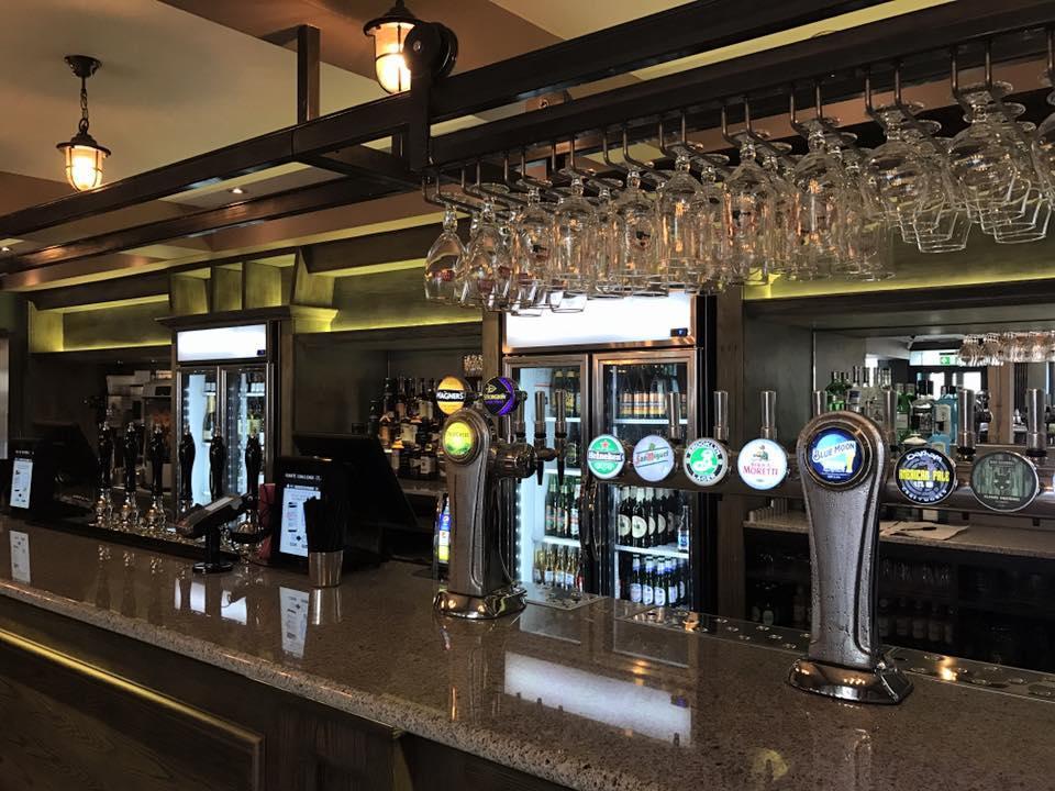 The Crown Hotel Wetherspoon Biggleswade Exteriér fotografie