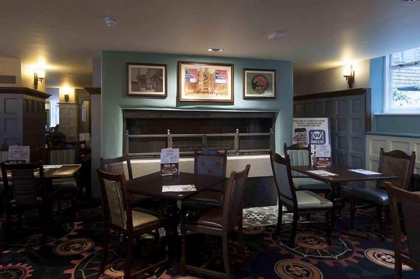 The Crown Hotel Wetherspoon Biggleswade Exteriér fotografie