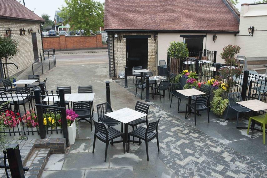 The Crown Hotel Wetherspoon Biggleswade Exteriér fotografie