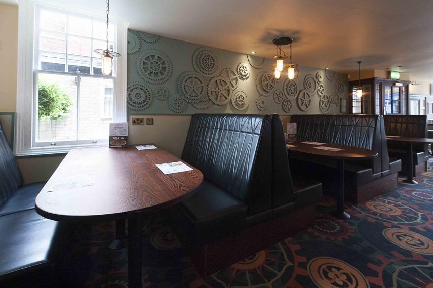 The Crown Hotel Wetherspoon Biggleswade Exteriér fotografie